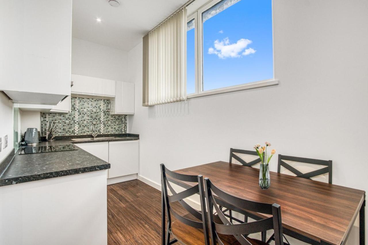 Stylish Studio By Heathrow Airport Leilighet London Eksteriør bilde